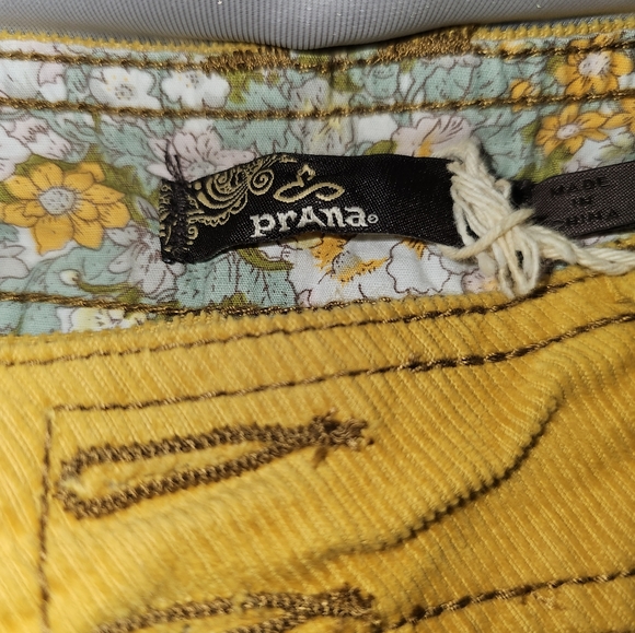 prAna Suki Corduroy Mustard Gold Shorts Low Rise Bottoms Fall Women's Sz 6 NWT - Picture 7 of 13